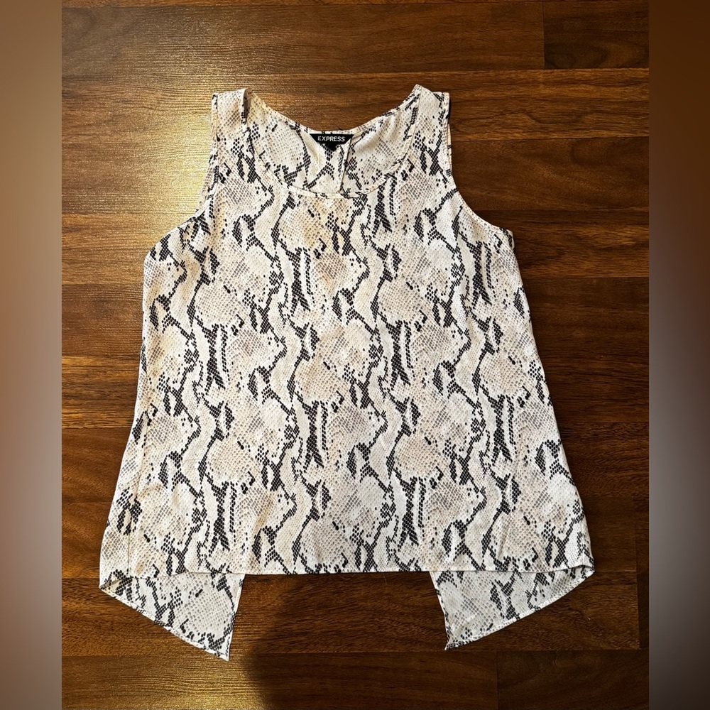 Express Gray Pink and White Snakeskin Print Split Open Back Women's Top - Size L